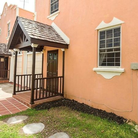 2-Story Townhome With Private Pool, Ideal For Group! 基督教堂市 外观 照片