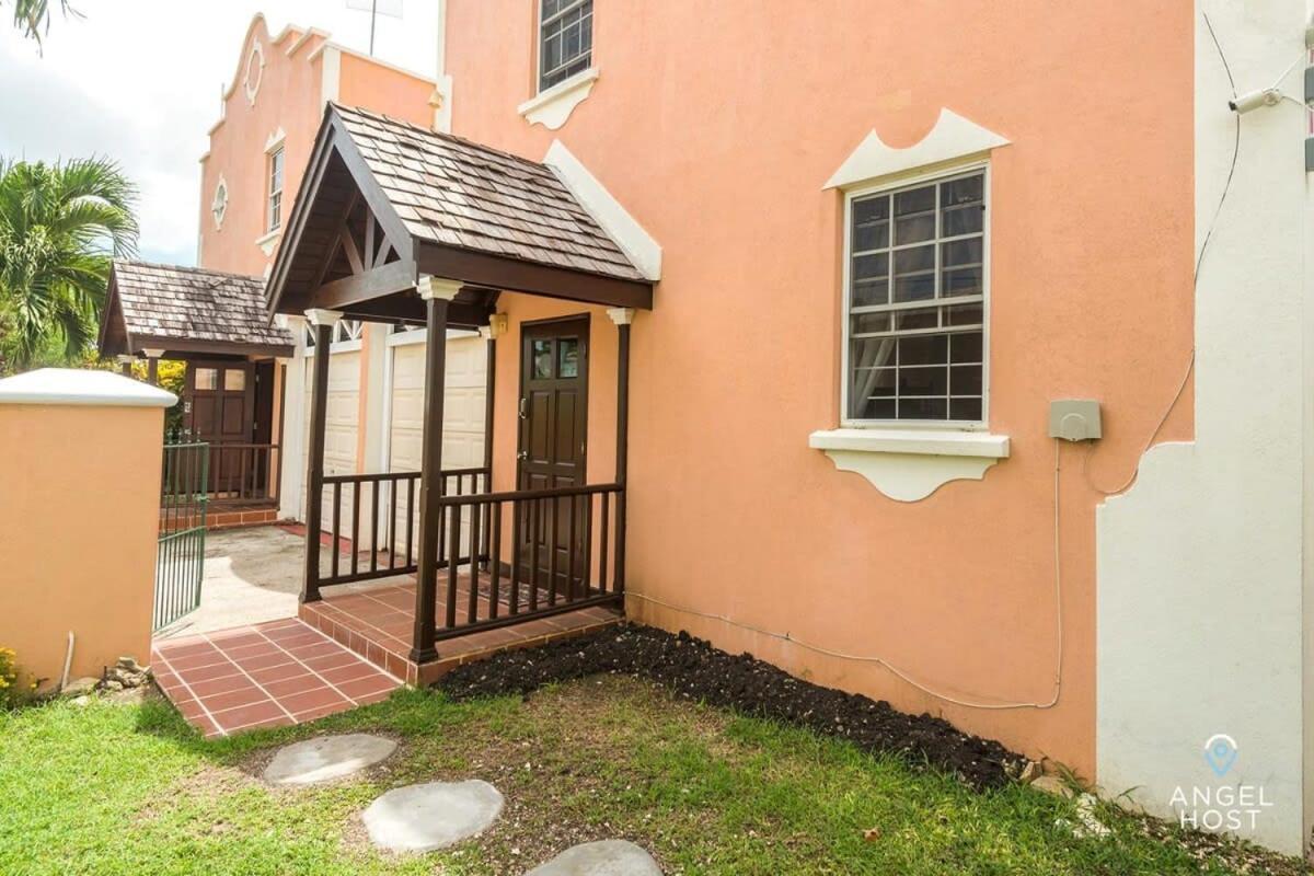 2-Story Townhome With Private Pool, Ideal For Group! 基督教堂市 外观 照片